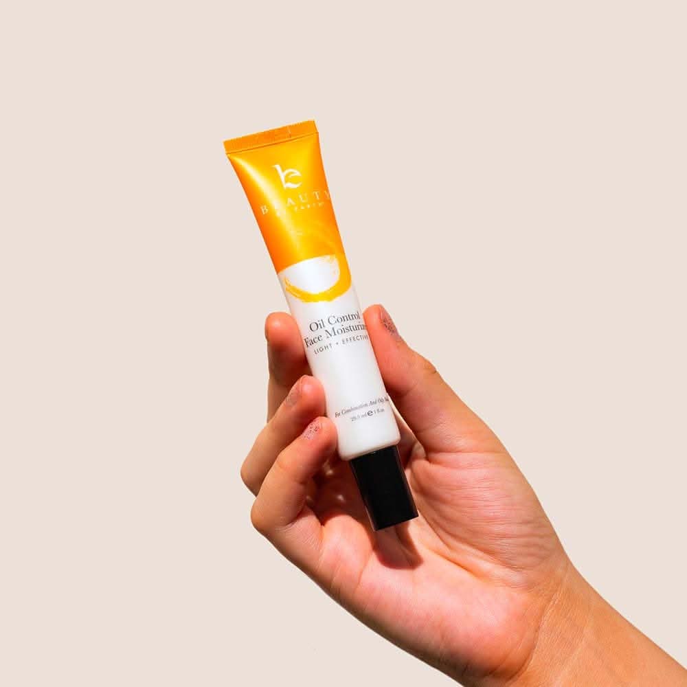 Oil Control Moisturizer (SECRET DEAL) - Image 3