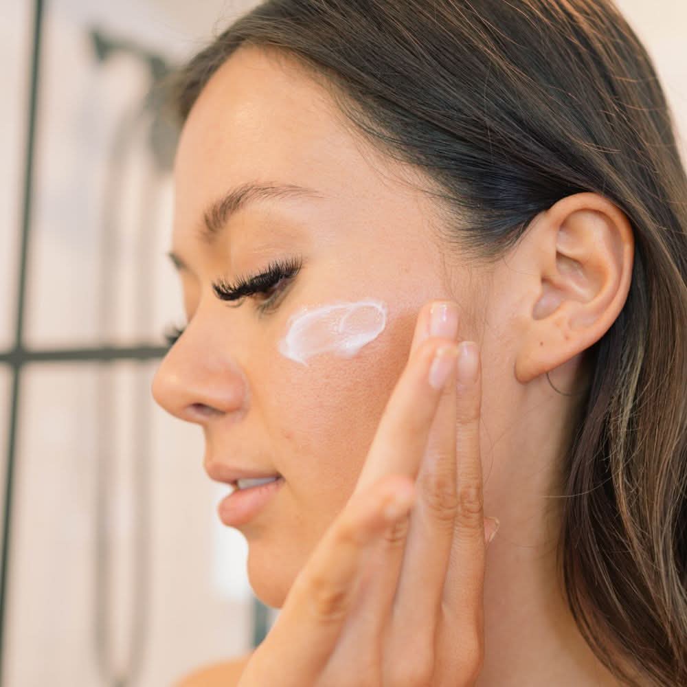 Face Self Tanner (Medium to Dark) - Image 12