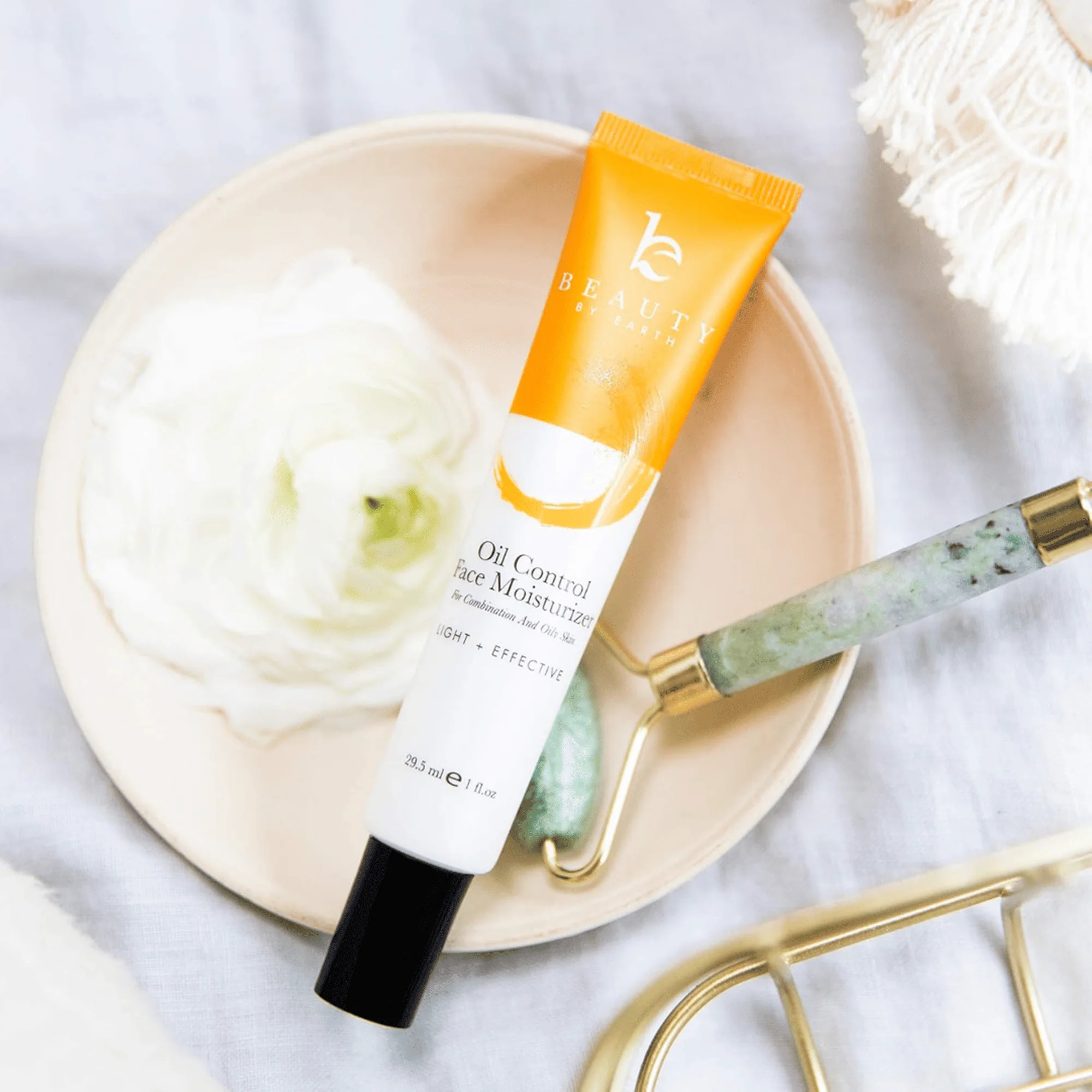 Oil Control Moisturizer - Image 7